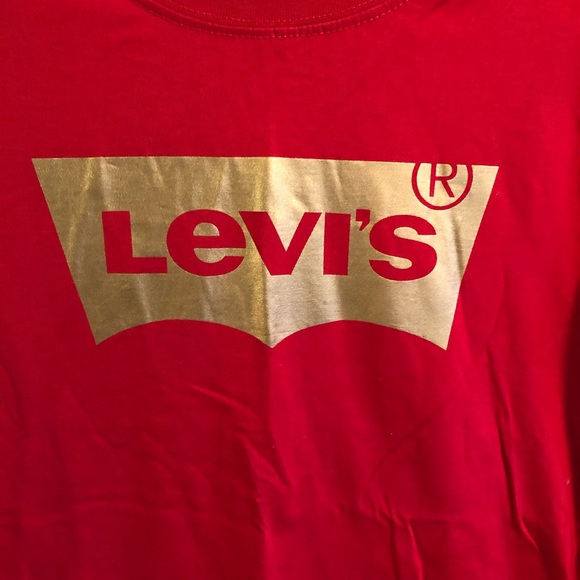 Levi’s Child Red Tee - Picture 2 of 4